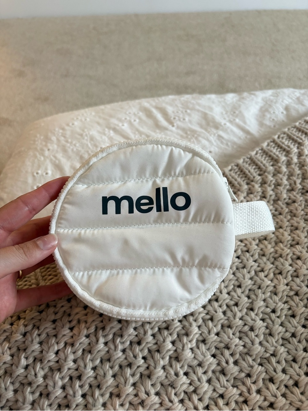 Mello White Quilted Round Pouch